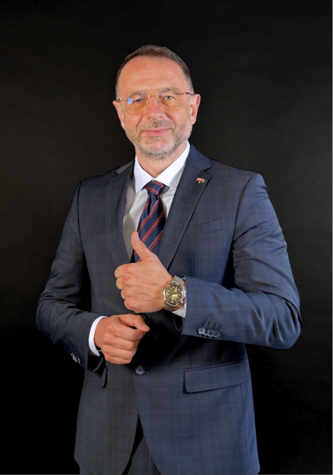 Mec. Tomasz Kosoń